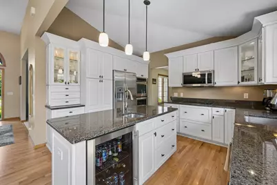 191 South Shore Court, Chanhassen, MN 55317 - Photo 31