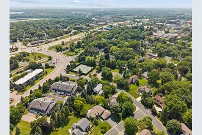 191 South Shore Court, Chanhassen, MN 55317 - Photo 5