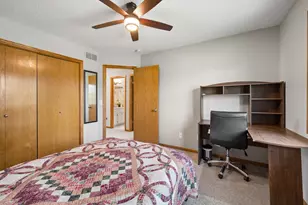 191 S Shore Ct, Chanhassen, MN 55317 - Photo 51