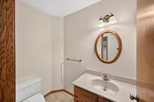 2466 Highview Ln SW, Rochester, MN 55902 - Photo 17