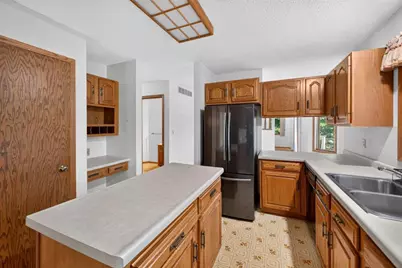 2466 Highview Lane SW, Rochester, MN 55902 - Photo 9