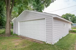 411 3rd Ave W, Shakopee, MN 55379 - Photo 3