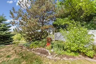 14136 Frontier Ln, Burnsville, MN 55337 - Photo 33