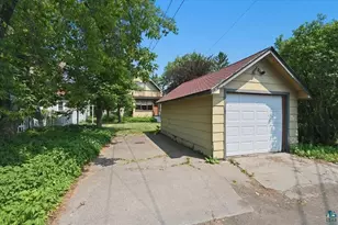 1114 N 18th St, Superior, WI 54880 - Photo 7
