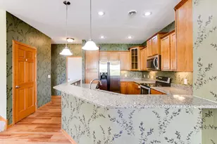 3331 Cherry Ln, Woodbury, MN 55129 - Photo 9