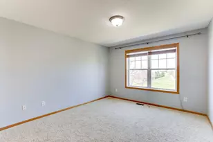 3331 Cherry Ln, Woodbury, MN 55129 - Photo 31