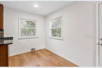 409 Milton Street S, Saint Paul, MN 55102 - Photo 15