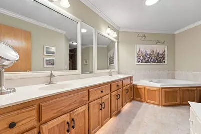 132 Wedgewood Court, Mahtomedi, MN 55115 - Photo 35