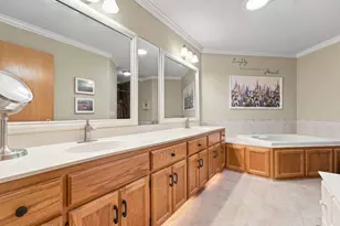 132 Wedgewood Ct, Mahtomedi, MN 55115 - Photo 35