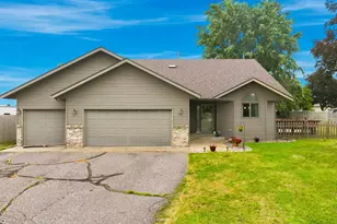 405 15th St N, Sauk Rapids, MN 56379 - Photo 1