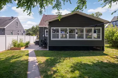 935 Iowa Avenue W, Saint Paul, MN 55117 - Photo 7
