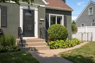 935 Iowa Avenue W, Saint Paul, MN 55117 - Photo 3