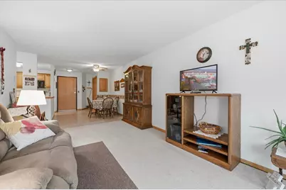 912 Hawthorne Street #104, Alexandria, MN 56308 - Photo 21