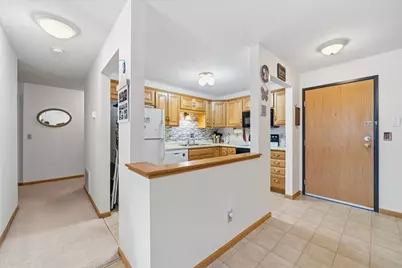 912 Hawthorne Street #104, Alexandria, MN 56308 - Photo 9