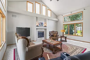 17126 Jonathan Ct, Lakeville, MN 55044 - Photo 5
