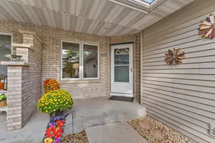 1478 Violet Ln, Eagan, MN 55122 - Photo 3