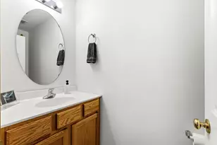 1899 Wildflower Ct, Shoreview, MN 55126 - Photo 15