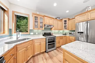 605 Knollwood Dr, Hudson, WI 54016 - Photo 11