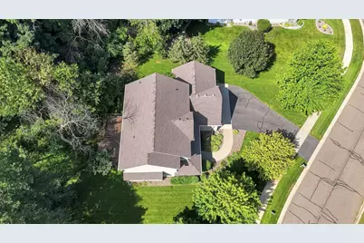 605 Knollwood Drive, Hudson, WI 54016 - Photo 37