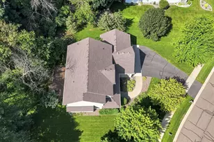 605 Knollwood Dr, Hudson, WI 54016 - Photo 37