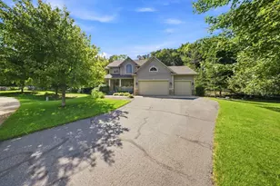 605 Knollwood Dr, Hudson, WI 54016 - Photo 39