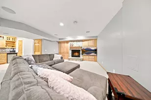 605 Knollwood Dr, Hudson, WI 54016 - Photo 29
