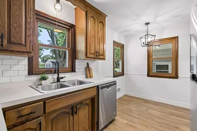 6921 Major Avenue N, Brooklyn Center, MN 55429 - Photo 9