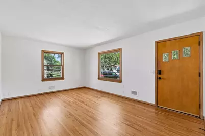 6921 Major Avenue N, Brooklyn Center, MN 55429 - Photo 7