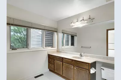 1381 Spencer Road W, Saint Paul, MN 55108 - Photo 11