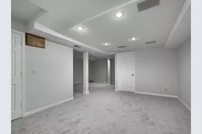 1381 Spencer Road W, Saint Paul, MN 55108 - Photo 13