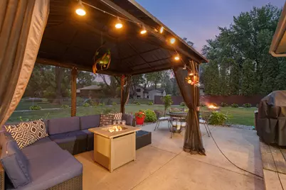 514 Laredo Lane, Chanhassen, MN 55317 - Photo 9