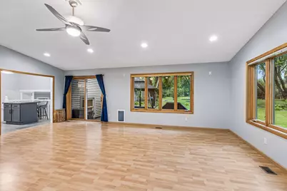 514 Laredo Lane, Chanhassen, MN 55317 - Photo 19