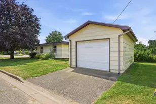 407 W Buckman St, Augusta, WI 54722 - Photo 39
