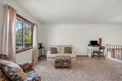 3916 Gershwin Avenue N, Oakdale, MN 55128 - Photo 3