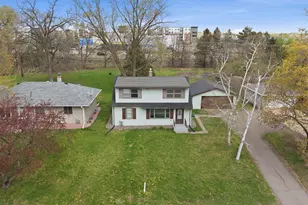 1697 Rose Pl, Roseville, MN 55113 - Photo 33