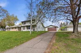 1697 Rose Pl, Roseville, MN 55113 - Photo 27