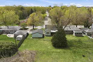 1697 Rose Pl, Roseville, MN 55113 - Photo 37