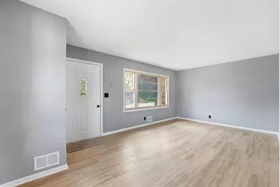 1697 Rose Place, Roseville, MN 55113 - Photo 5