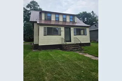 316 Roberts Avenue NE, Warroad, MN 56763 - Photo 1