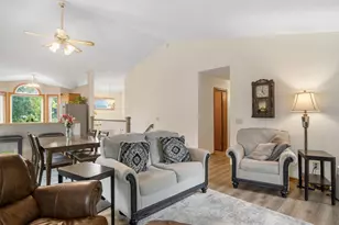 9323 S Jareau Ave, Cottage Grove, MN 55016 - Photo 17