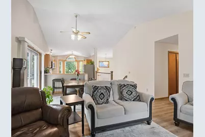 9323 S Jareau Avenue, Cottage Grove, MN 55016 - Photo 15