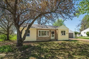 140 Carol Ln, West Saint Paul, MN 55118 - Photo 1