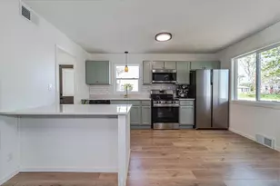 140 Carol Ln, West Saint Paul, MN 55118 - Photo 3