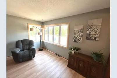 1025 9th Street SW, Wadena, MN 56482 - Photo 3