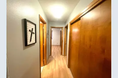 1025 9th Street SW, Wadena, MN 56482 - Photo 9