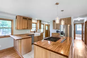 49 Belvidere St E, Saint Paul, MN 55107 - Photo 15