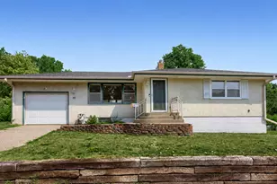 49 Belvidere St E, Saint Paul, MN 55107 - Photo 9