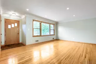49 Belvidere St E, Saint Paul, MN 55107 - Photo 11