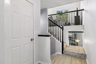 5193 Farnham Dr N, Hugo, MN 55038 - Photo 3