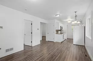 1037 Gould Ave NE, Columbia Heights, MN 55421 - Photo 9